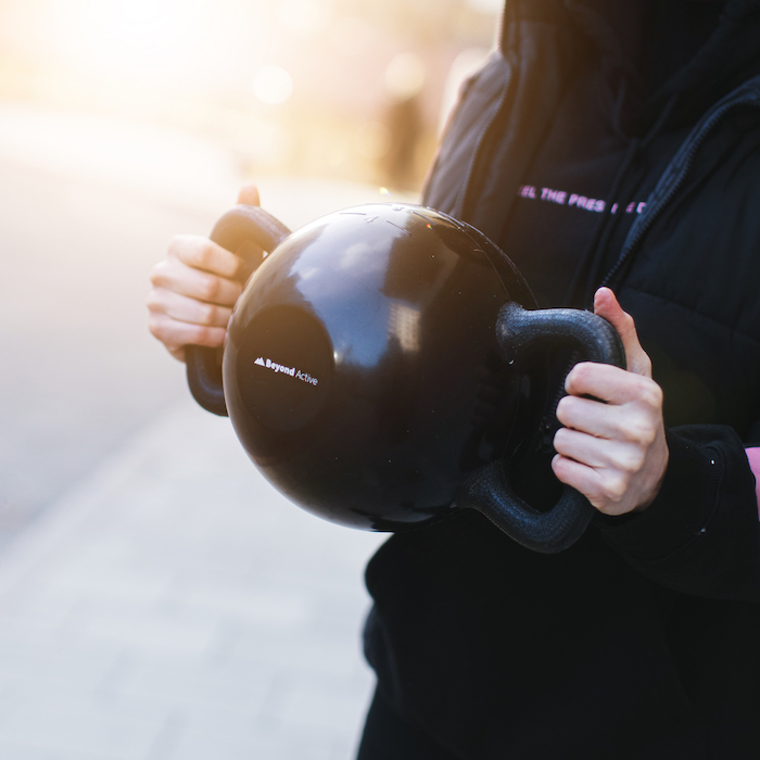 Water Kettlebell med dubbla handtag och justerbar vikt